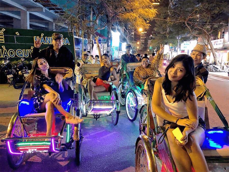 vita notturna a Hue, Vietnam