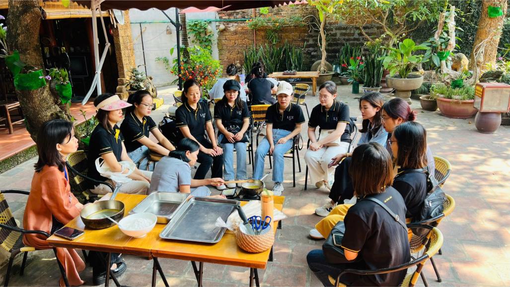 Esperienza culinaria a Duong Lam