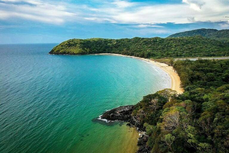 dam-trau-beach-2
