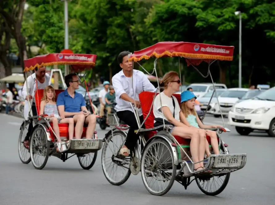 tour operator Vietnam